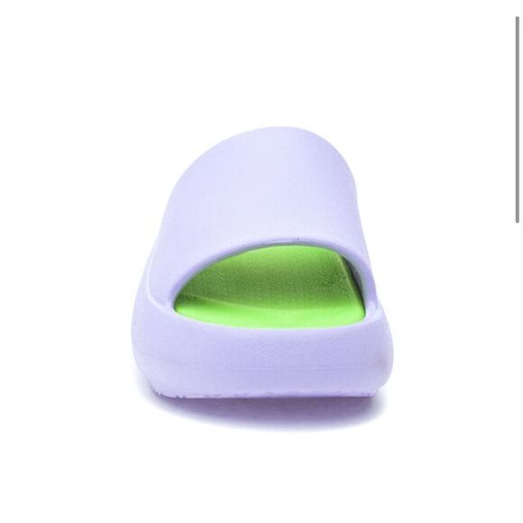 J Slides Squish Beach Slides- Lilac Slip On Sandals - Picture 3 of 15